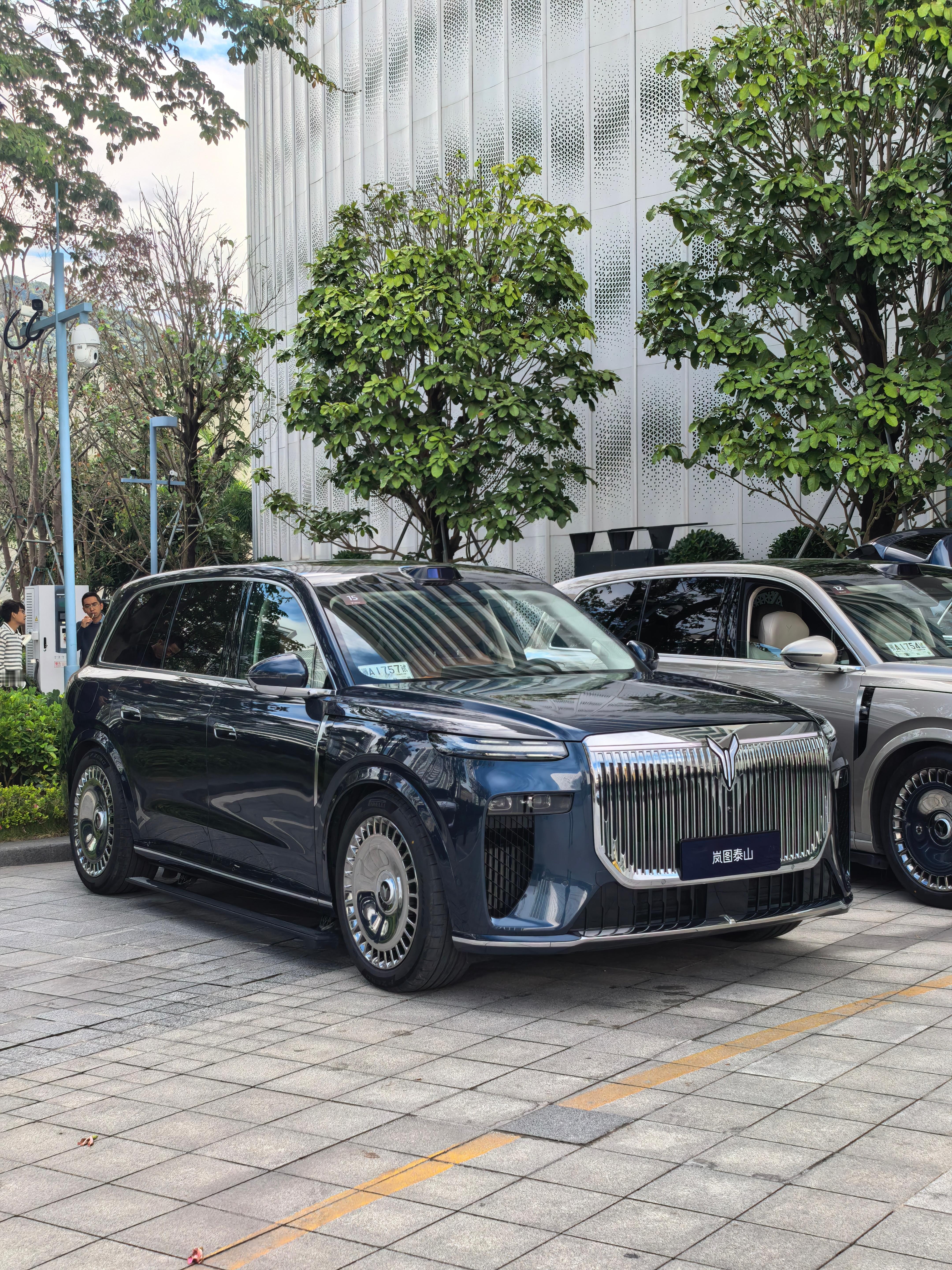 来试驾岚图泰山了不好意思最后一张没拍好 