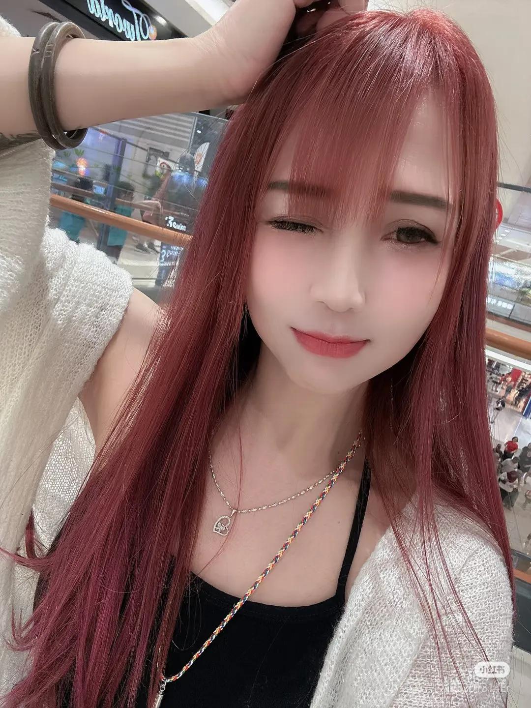 话说大马近几年就推出了许多样靓身材正，气质也相当不错的新晋博主，而xiner就是