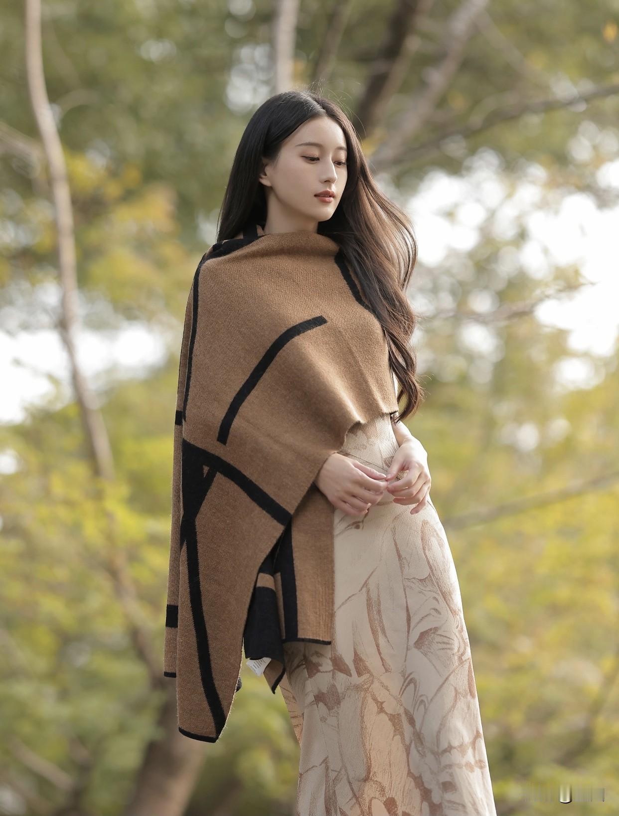 女生怎么让自己看起来有气质眼神坚定自信，不要飘忽不定。