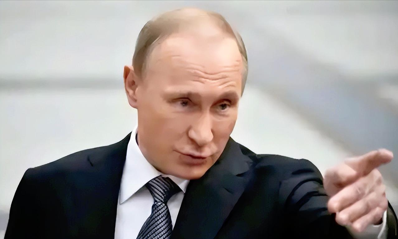 俄罗斯亮出“三板斧”！不只是帮盟友委内瑞拉出头，而是直接跟美国的霸权硬刚，日本媒