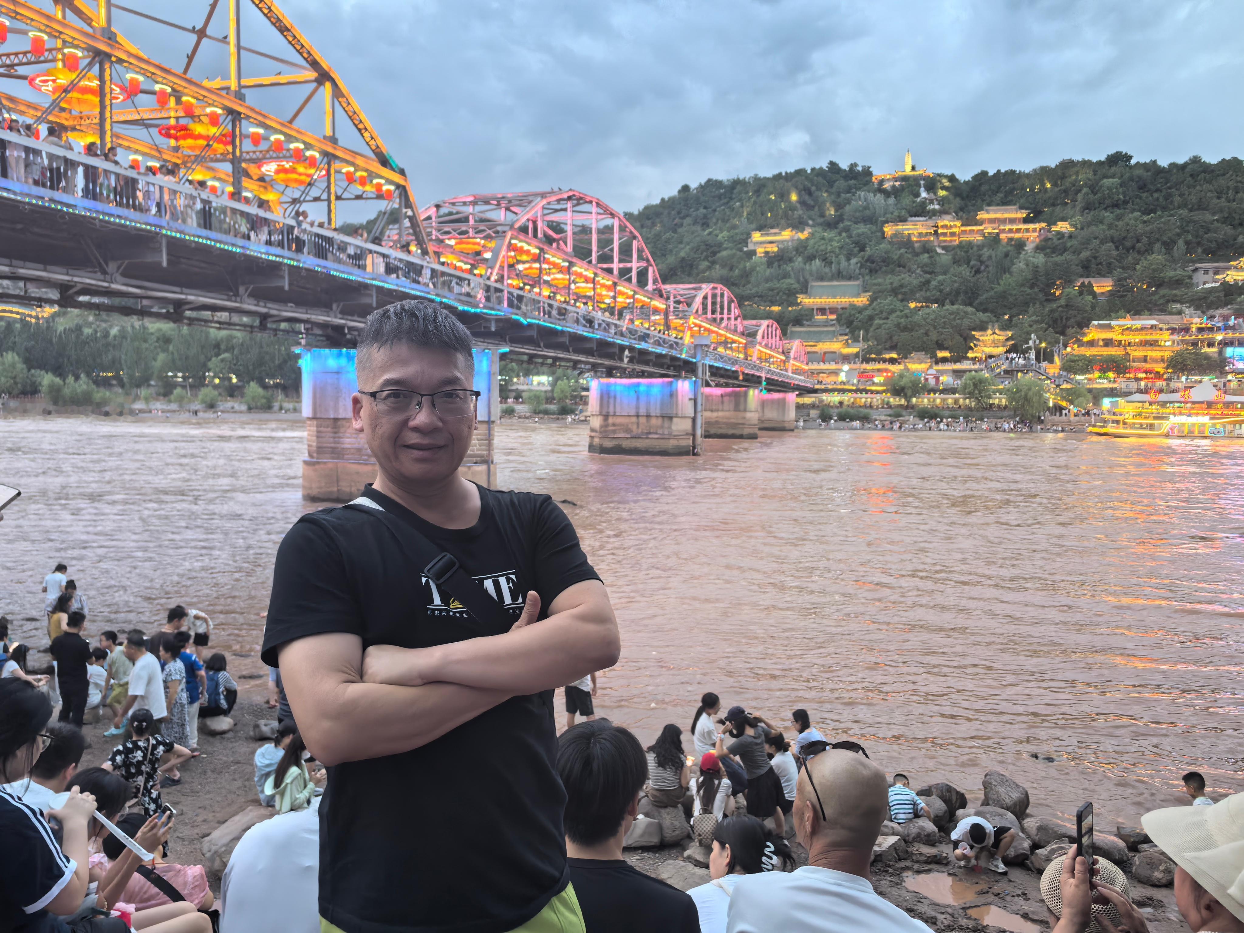 今天向宁夏出发，这次旅游跨越甘肃，四川，青海和宁夏，难得如此度夏。谢谢您关注啦。