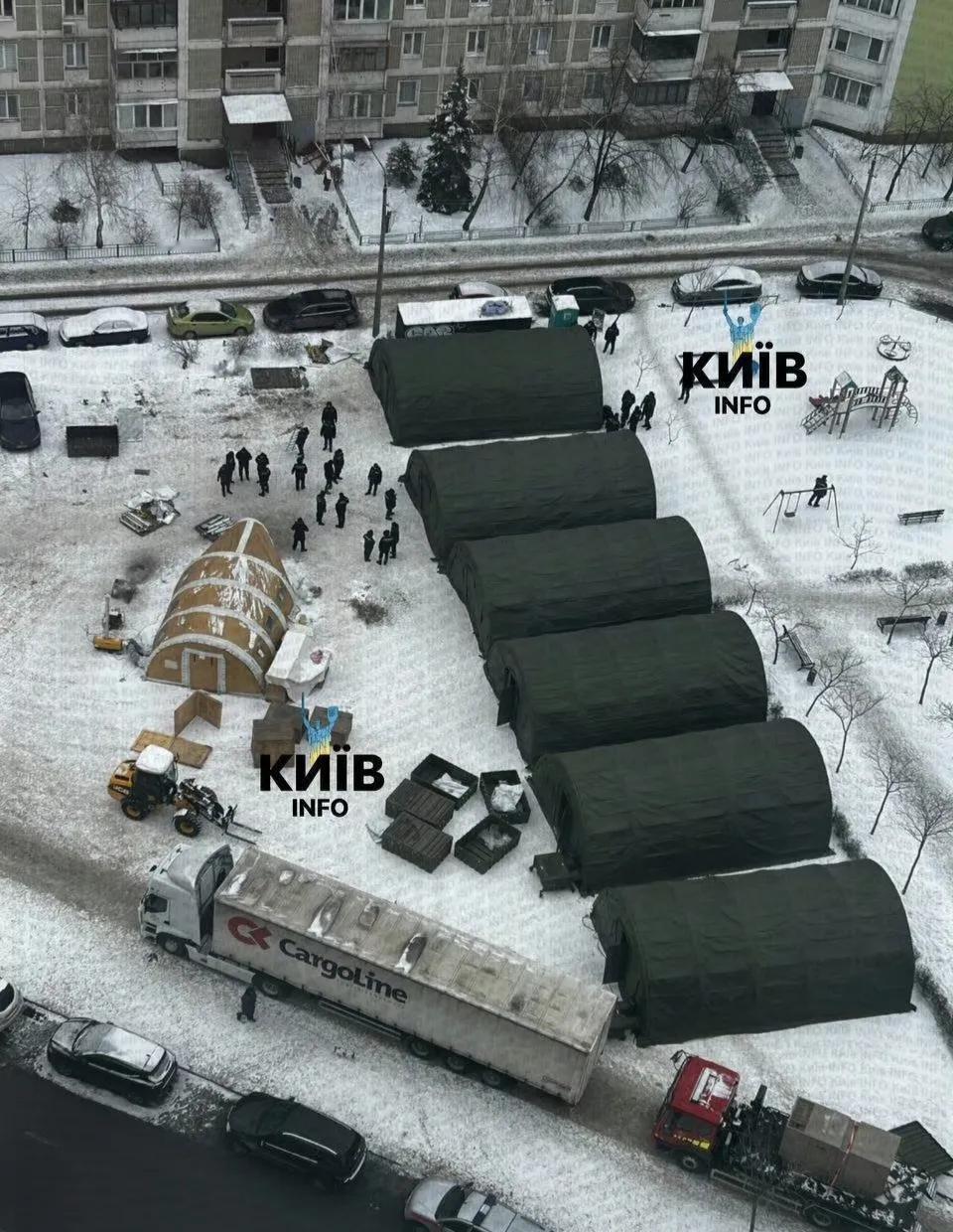 乌克兰首都基辅开始搭建帐篷用于居民过夜，因为俄军不断用无人机和导弹打击乌克兰能源