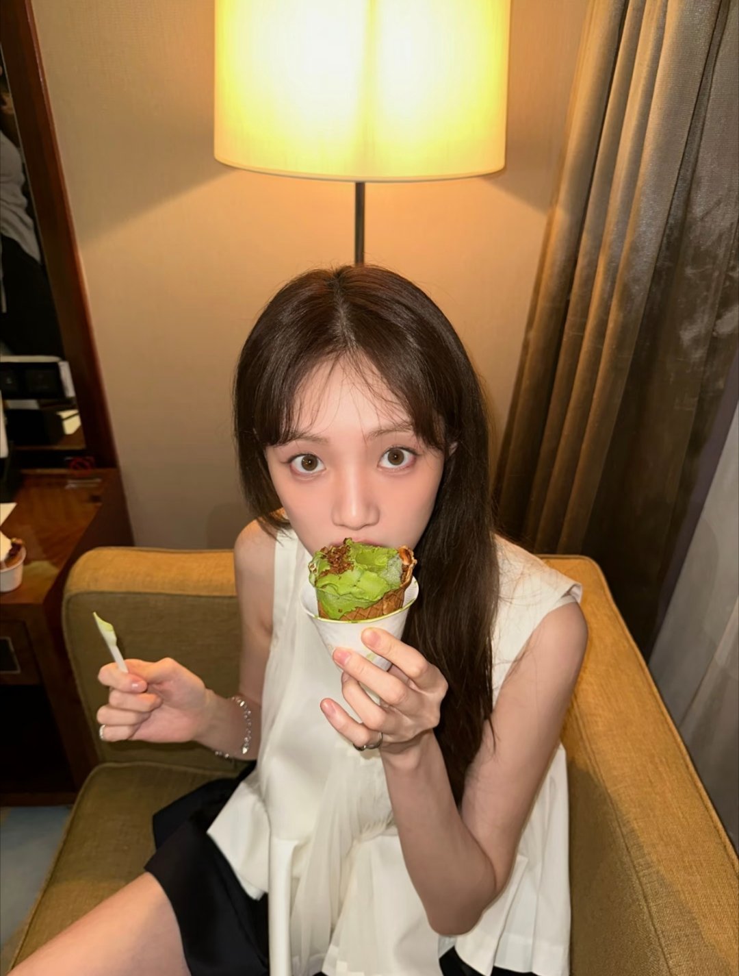 李圣经 金永大说真的的人，你们是没有朋友吗？欧尼只是聊起了自己的影视作品而已啊.