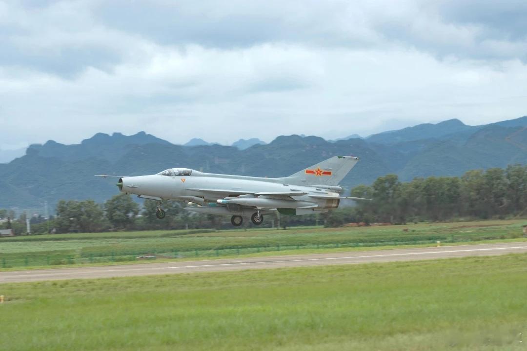 南部空军某部的小七 ​​​