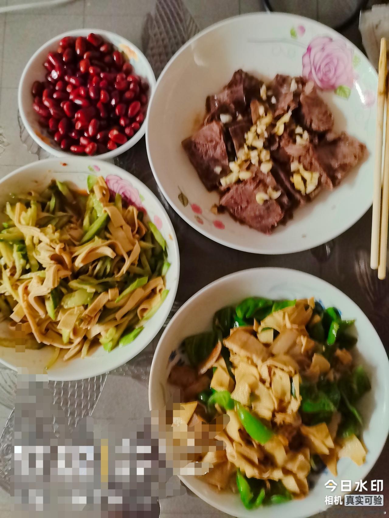 2026年5月18日，吉林市从凌晨开始就下雨，关门雨，刚刚准备了这4个小菜，适合