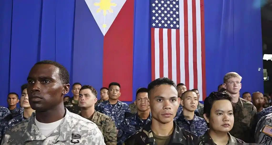 [浮云]南海局势彻底变天，过去的暗中较量直接摆上台面。美菲拉着 24 国在南海搞