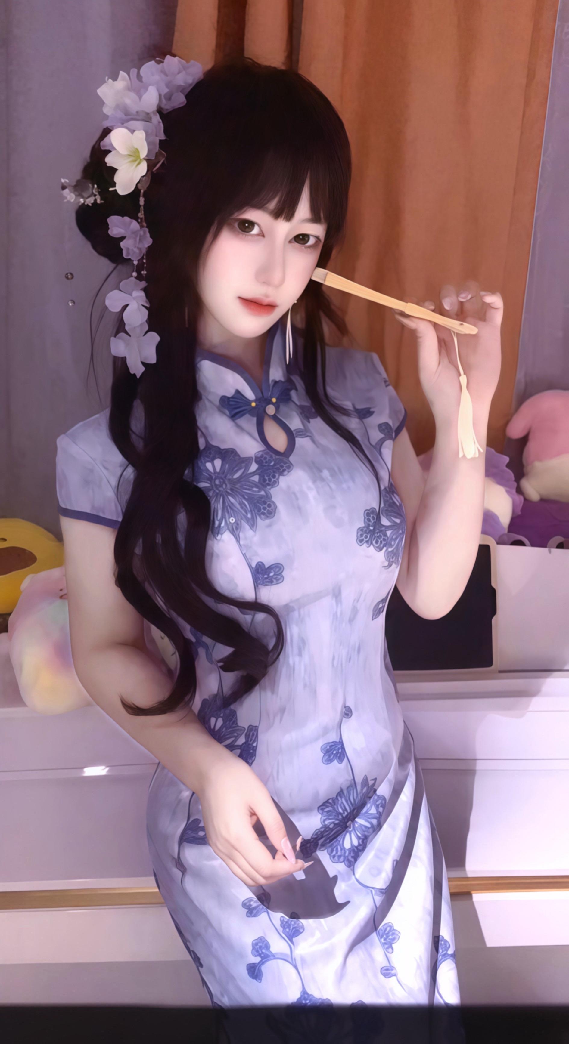 今生最大的遗憾就是不能亲吻自己可爱的脸。