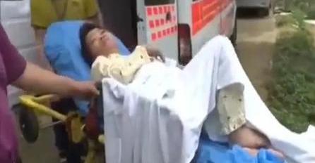 天底下竟有这么厚颜无耻的女人！抛夫弃子整整二十三年，如今瘫痪在床怕拖累现任丈夫，