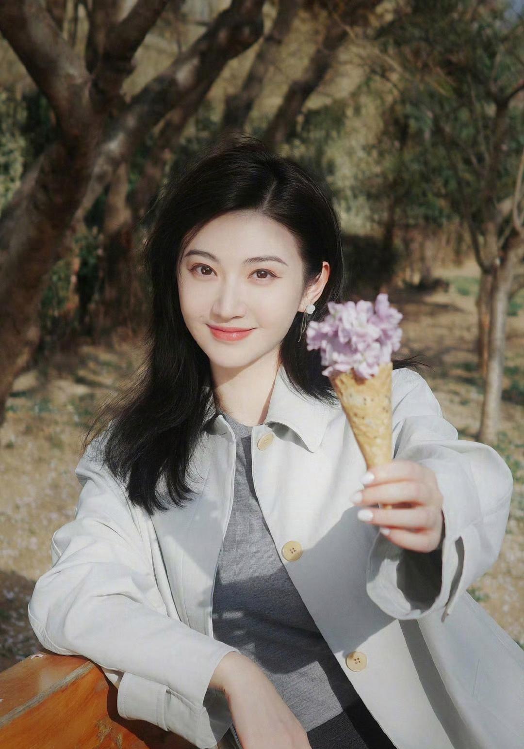 我的今日状态：💰期待暴富
我这里的天气：☀️晴天