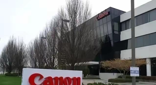 三星、东芝、阿迪耐克接连撤离，佳能也关停中国工厂扎堆迁往越南，不少人慌了，担心中