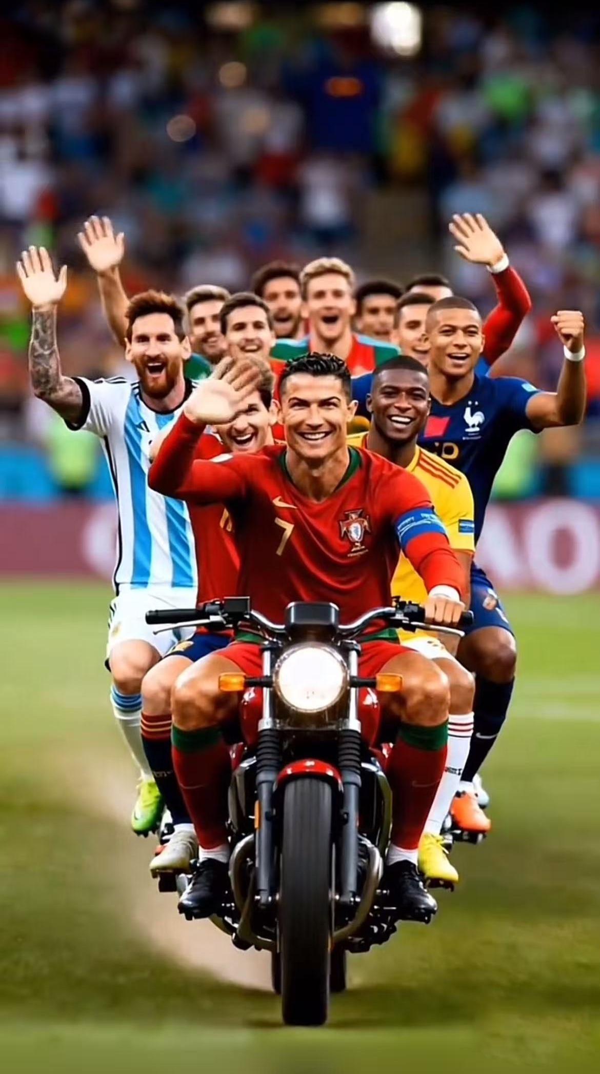 41岁的C罗踢世界杯不知道还顶不顶得住，未来两年基本是退役倒计时，如果C罗不参加