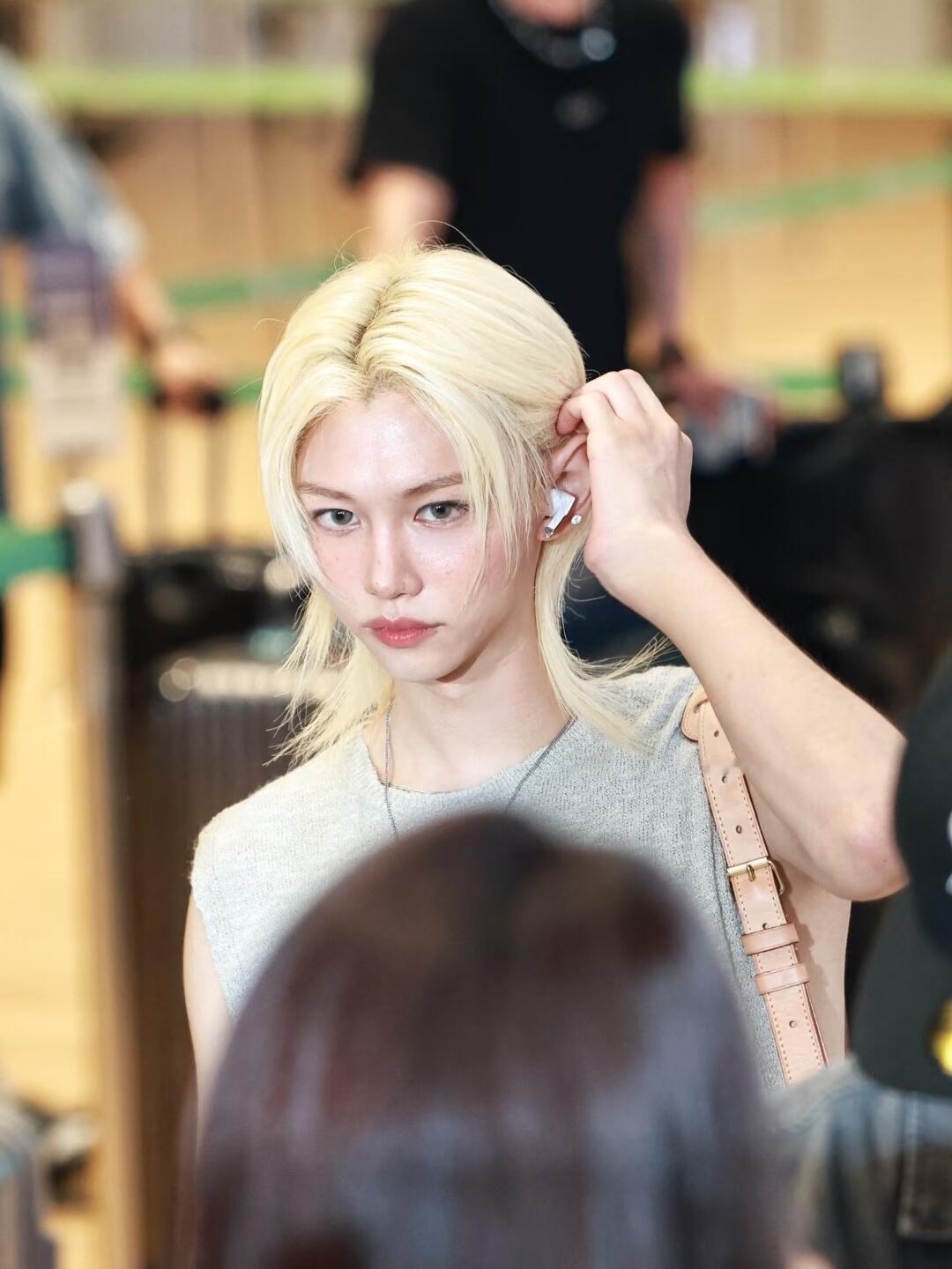 李龙馥felix 是漂亮姐姐，每次出场都是视觉盛宴