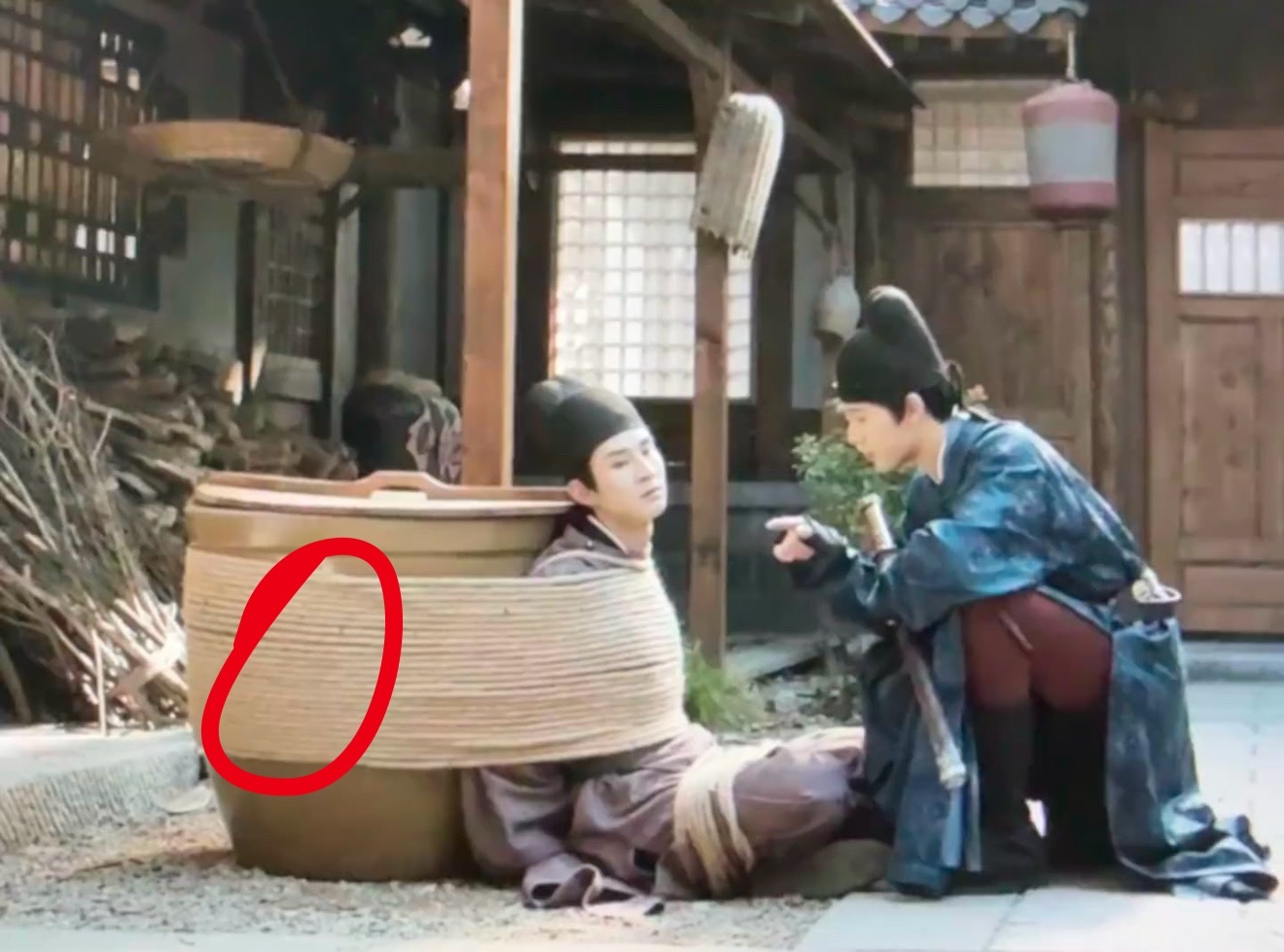 宴遇永安捆得好像他本来就属于这个缸…. ​​​