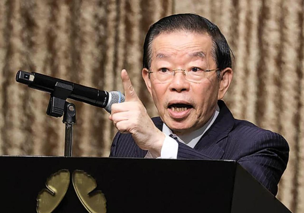 谢长廷要接台监察机构负责人？

媒体人吴子嘉昨晚（17日）在节目中表示，“谢长廷