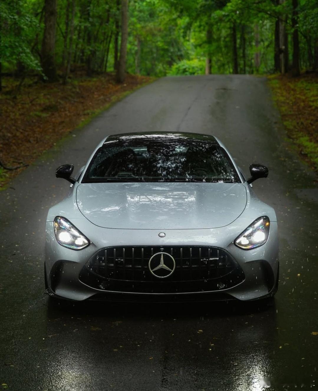 德系车[超话]奔驰 这次是GT 63 ​​​