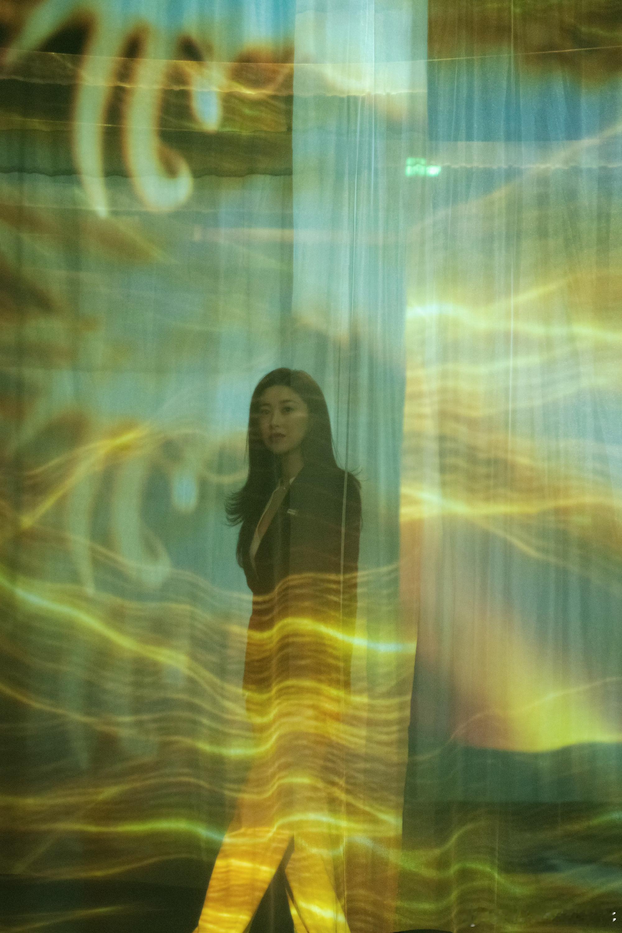 欠许蜜语的这两巴掌虽迟但到极致修罗场名场面直击人心，许蜜语被挑衅时的冷笑氛围感拉