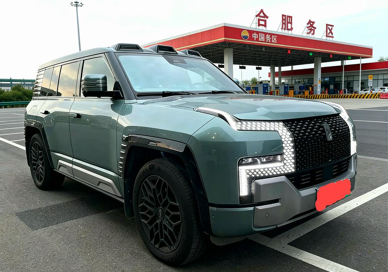 如果你觉得现在的仰望u8高不可攀，你可以去考虑一下二手车。仰望u8的特色是很有代