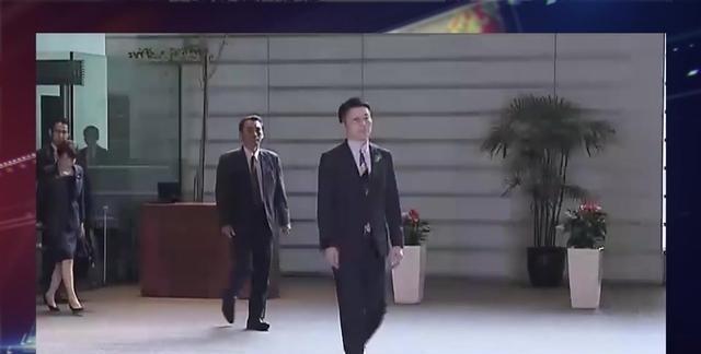 面对日本上调签证费，中方为何一面果断对等回应，一面照常接待日本访华团？这一硬一软