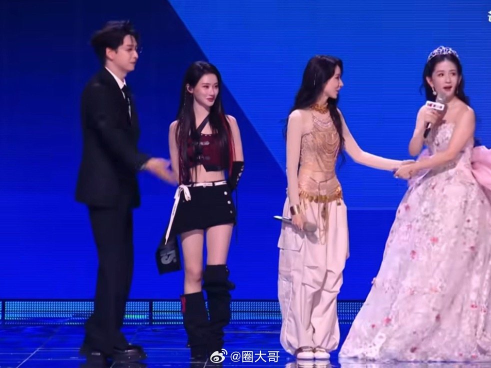 浪姐直播效果不愧是芒果台神综啊，浪姐直播效果，让观众当成乐子看，代斯输给了温峥嵘