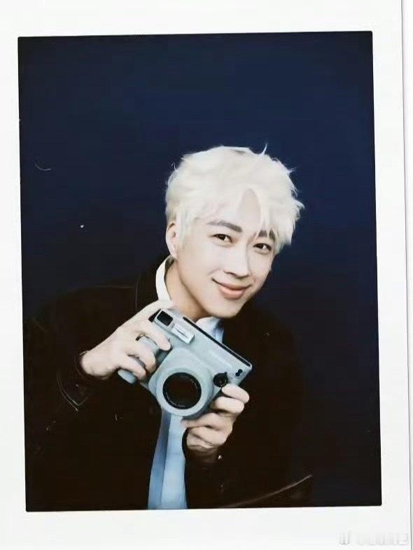 金发像是天选周京泽