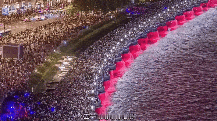今年五一档的总票房为7.5亿，同比大幅暴跌50%，创下了自2021年以来最为惨淡