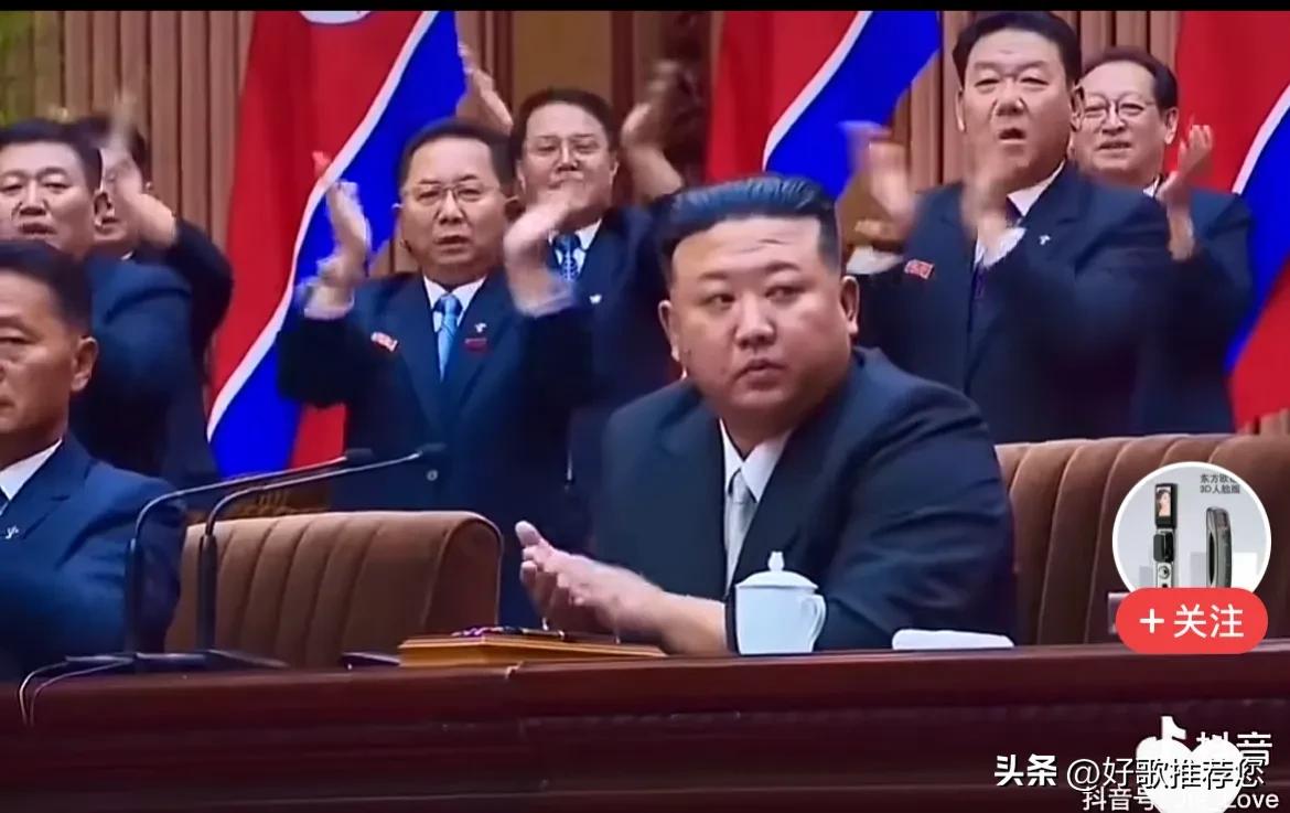 还有哪个大牌明星能有如此人气？

万人大会，金总步入会场。见到自己心目中的偶像，