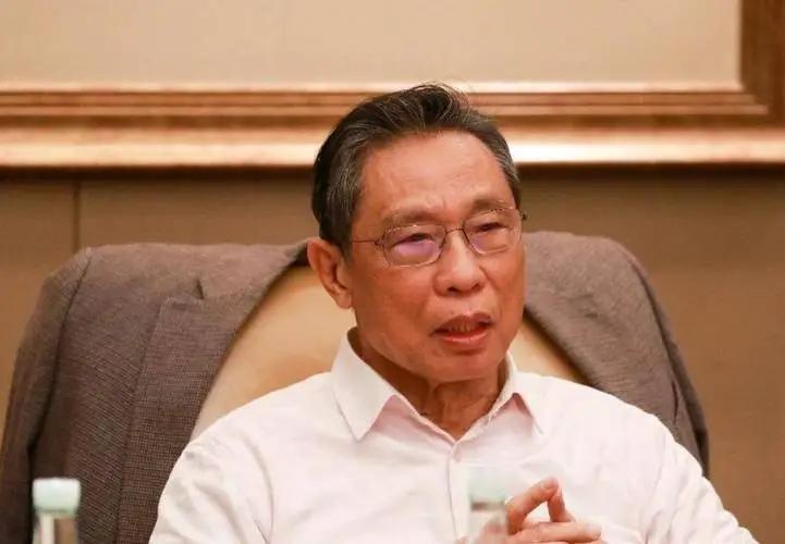西方自己玩去吧！”诺贝尔医学奖得主曝光后， 钟南山成最大赢家，曾疯狂贬低诺奖者突