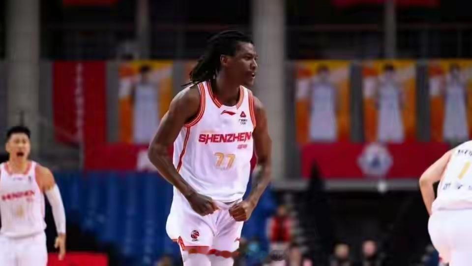 cba 广东德比！奎因30+6+9胡明轩仅3分 广东险胜深圳广东男篮vs深圳男篮