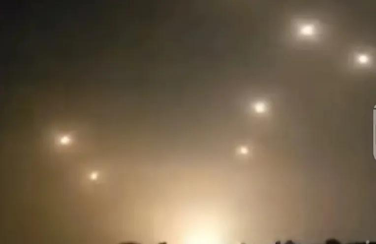 伊朗几百枚导弹袭击以色列！！产生了以下6大疑问！
1.伊朗为什么敢这么大规模的袭