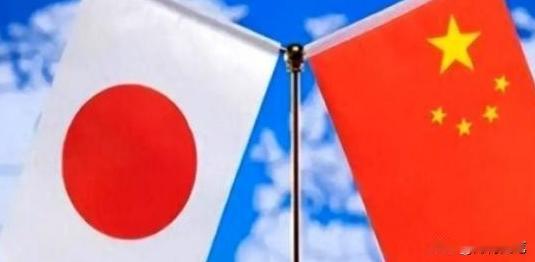 日本媒体最近后知后觉，终于品出不对劲了。

 不管日本官方放出来的话多狠，调子拉