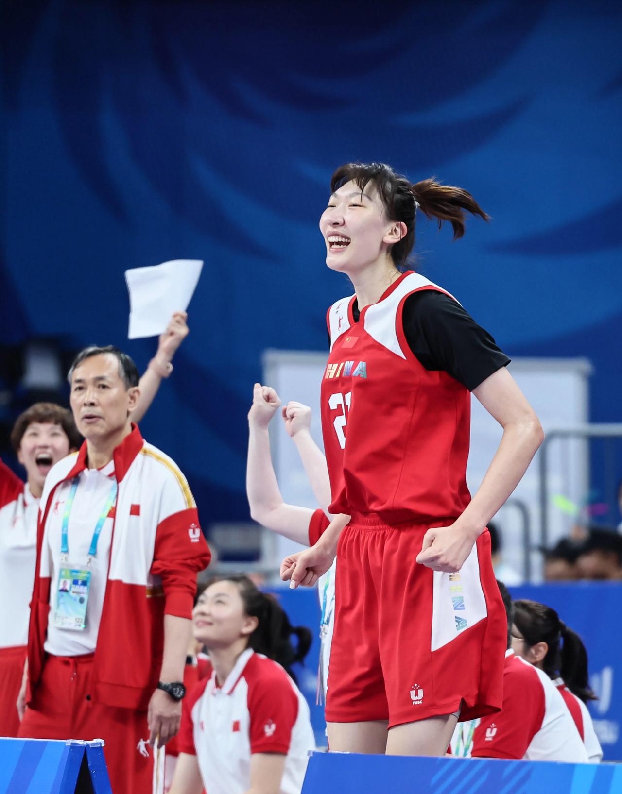 95年-99年是中国女篮的重要时段！

1，李梦、杨力维、王思雨，这三位中国女篮