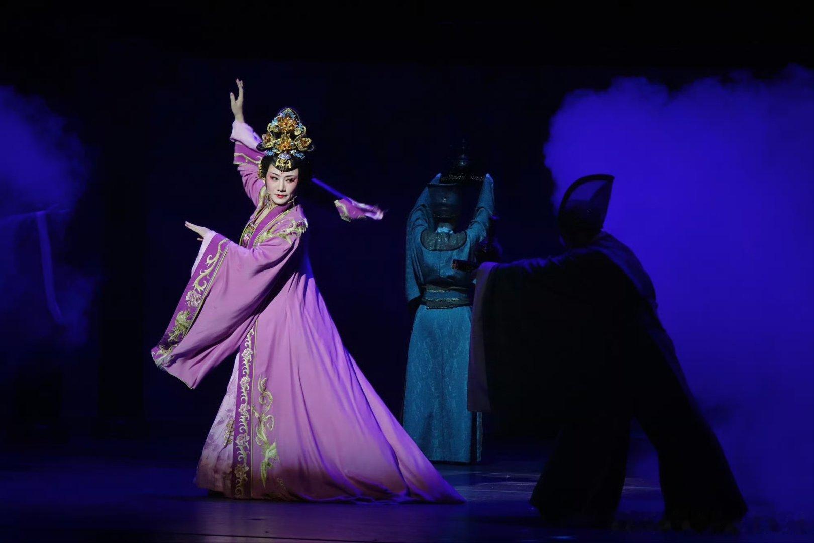 找到我在春晚的老熟人了越剧春晚熟人局暖心上线，陈丽君李云霄王君安王志萍张宇峰悉数