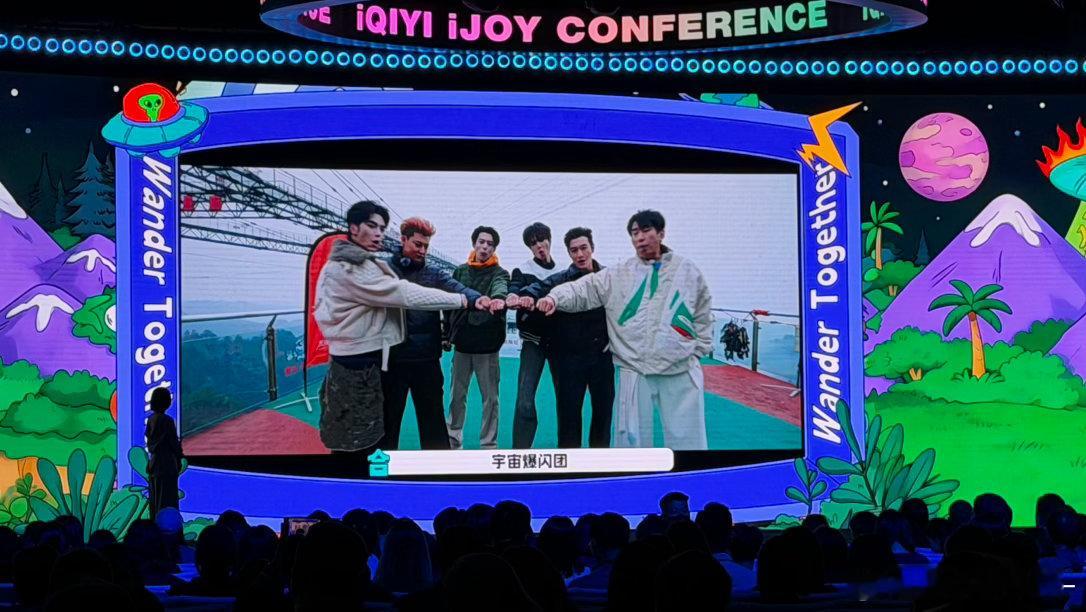 黄晓明想邀请陈梦上宇宙闪烁王鹤棣想邀请王传君武大靖上综艺 陈梦如果来了，应该会成