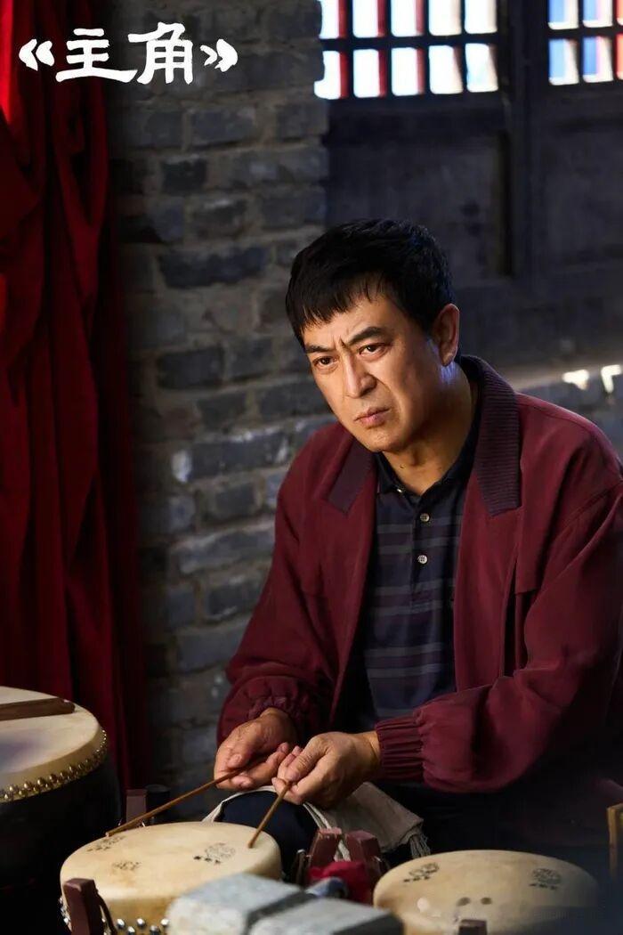 最近火爆全国的电视剧《主角》，小民一集不落的每天晚上跟着看。参加银川马拉松比赛坐
