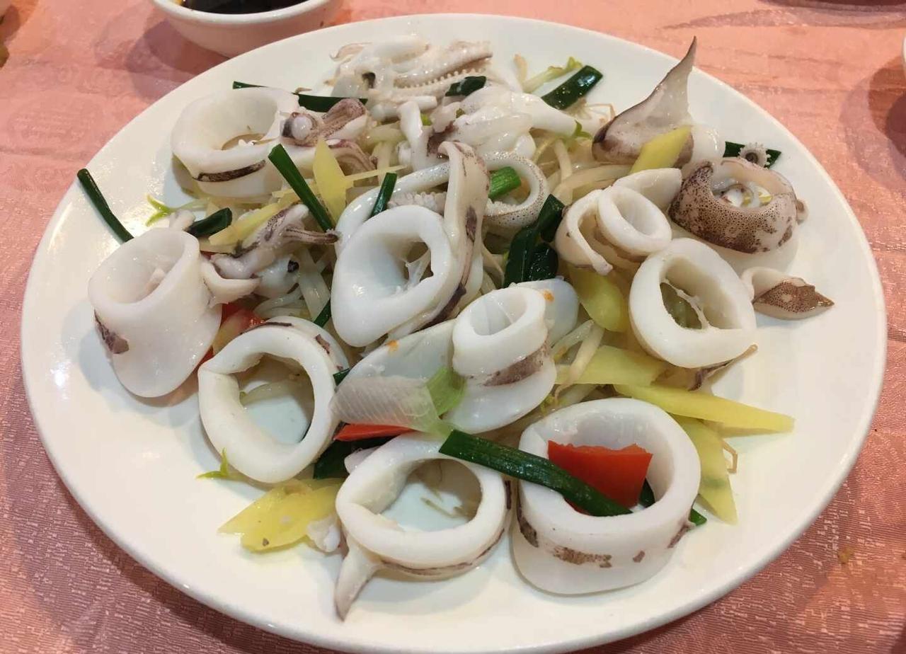 吃吧吃吧吃吧 广州篇-砂锅粥启蒙➕白灼🦑
广州  潮汕砂锅粥(体育西店)
	