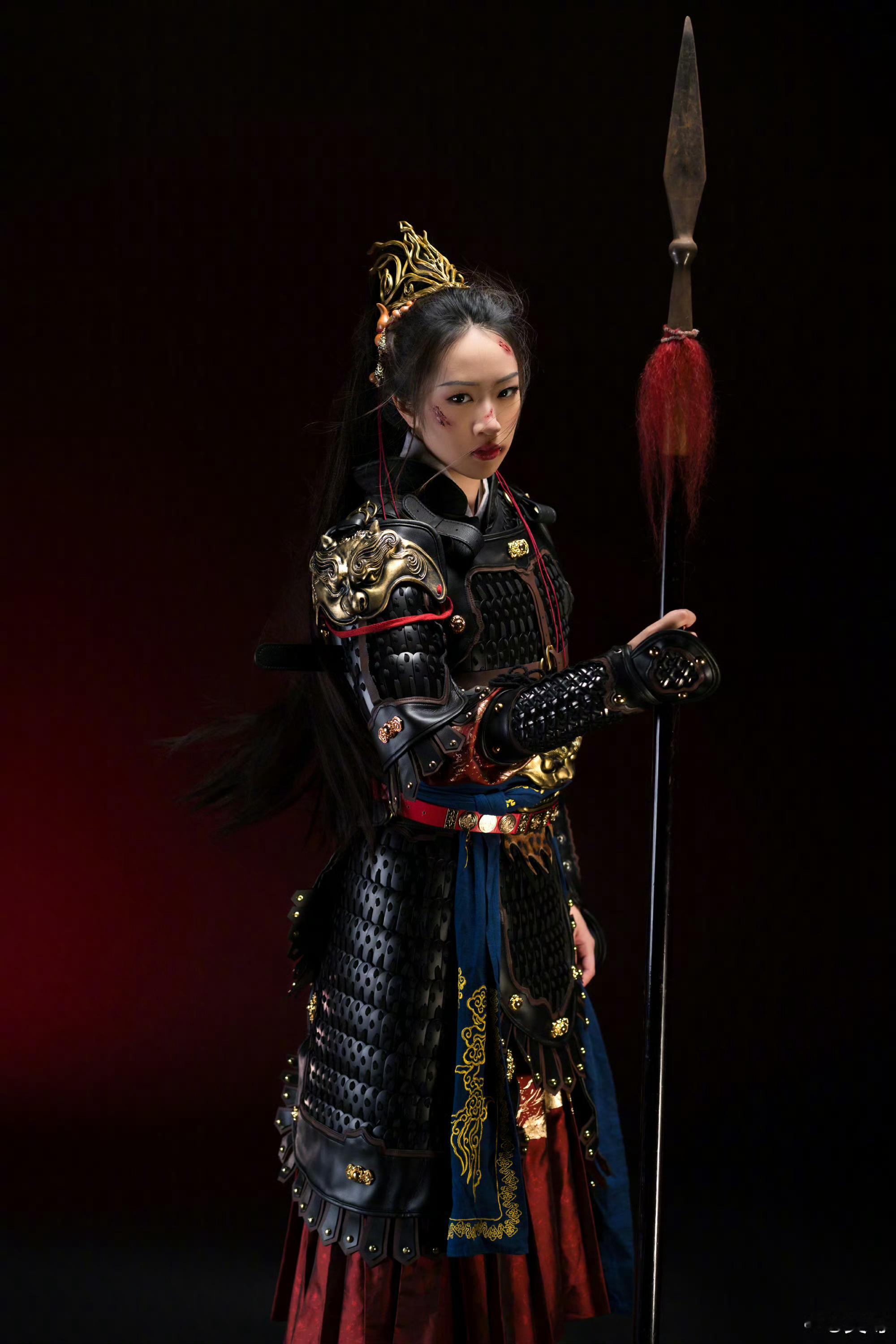 吴尊晒NeiNei穿婚服 时光真的好快，当年《爸爸回来了》里软乎乎的小NeiNe