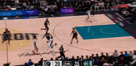 尚帕尼三分！！再进！！ 