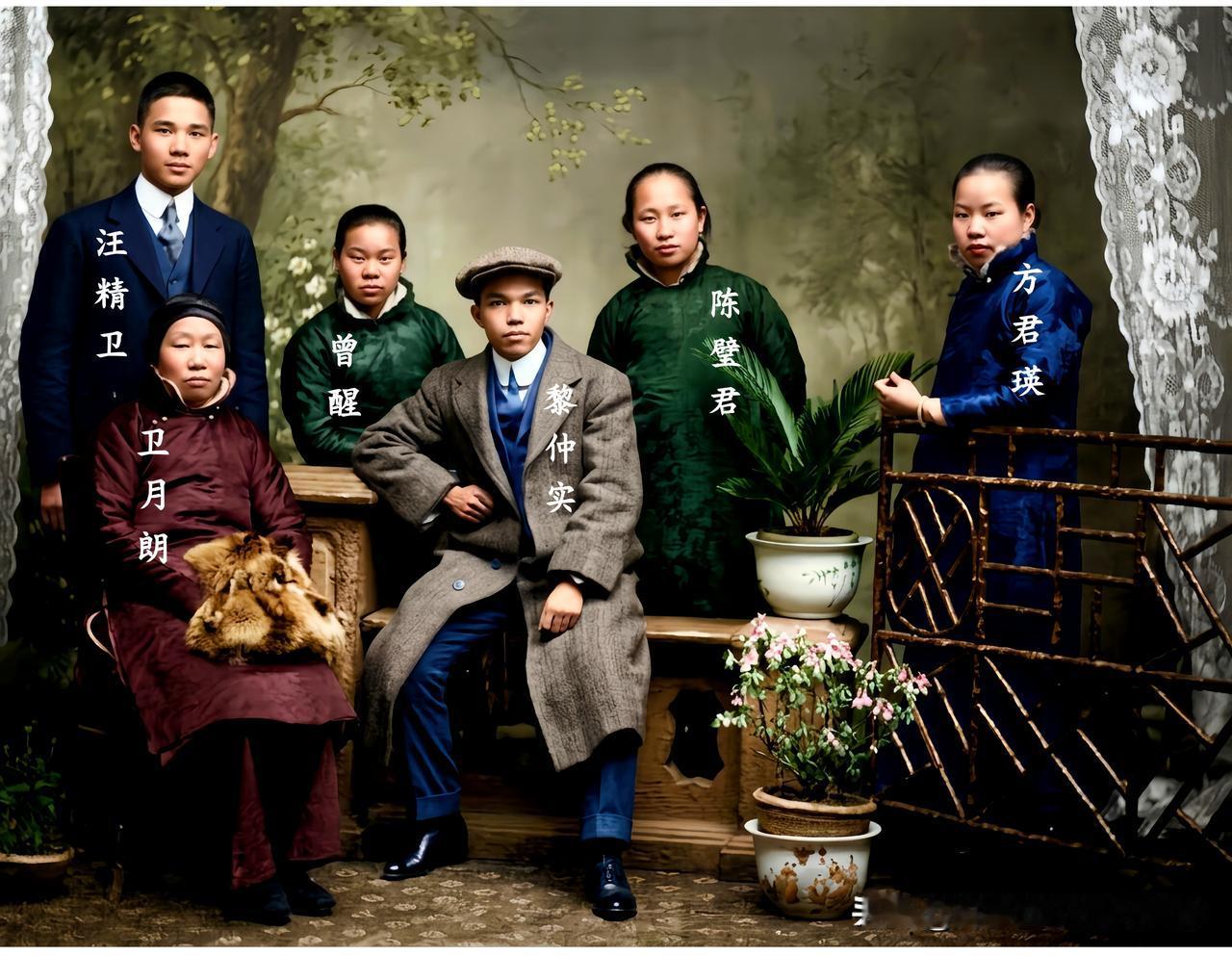 这就是汪精卫年轻时的真实样貌，不是演戏，也不是演员饰演，而是货真价实的汪精卫，外