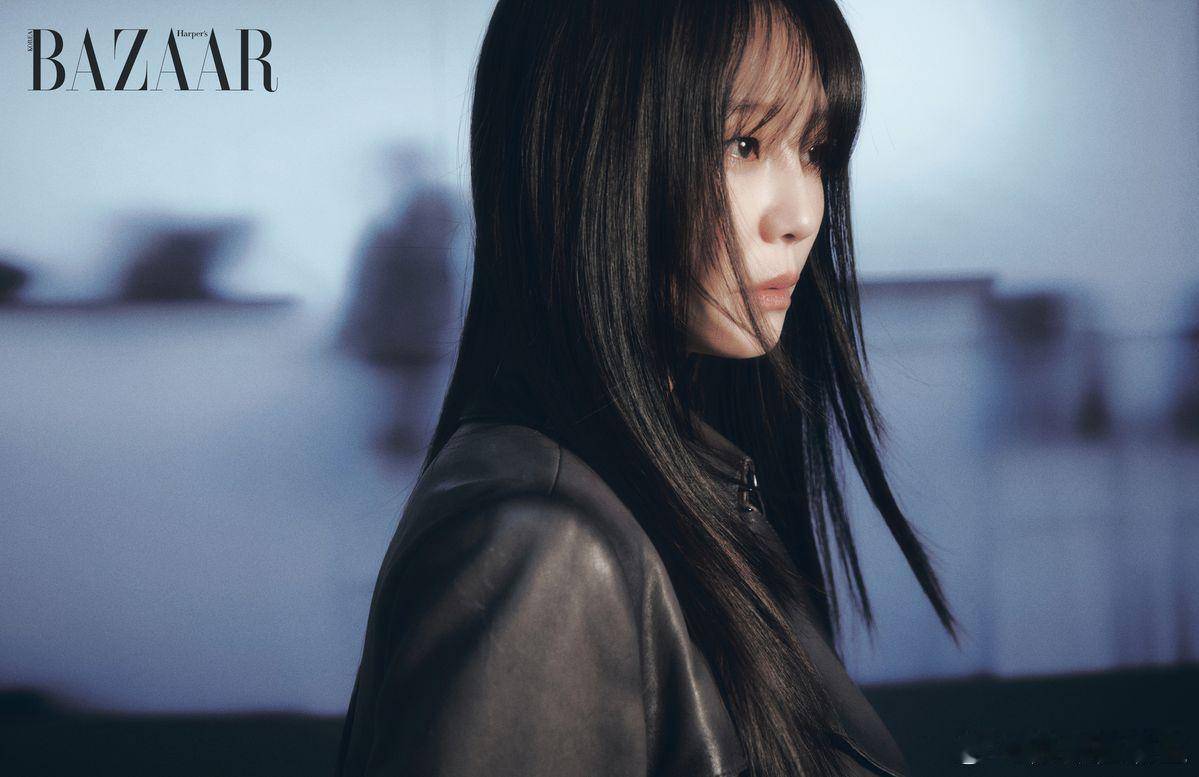 柳演锡 李絮《BAZAAR》三月号画报公开当被问及经历剧中“附身”这一特殊设定进