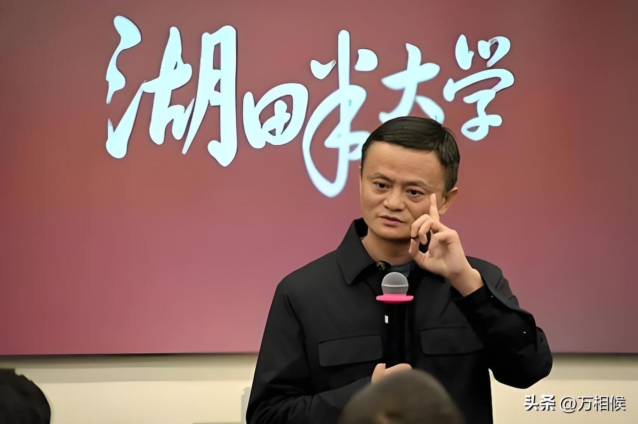 膨胀的资本控制欲望占领大脑，左右资本投资意向的能力被裹挟。在世界各地侃侃而谈时，