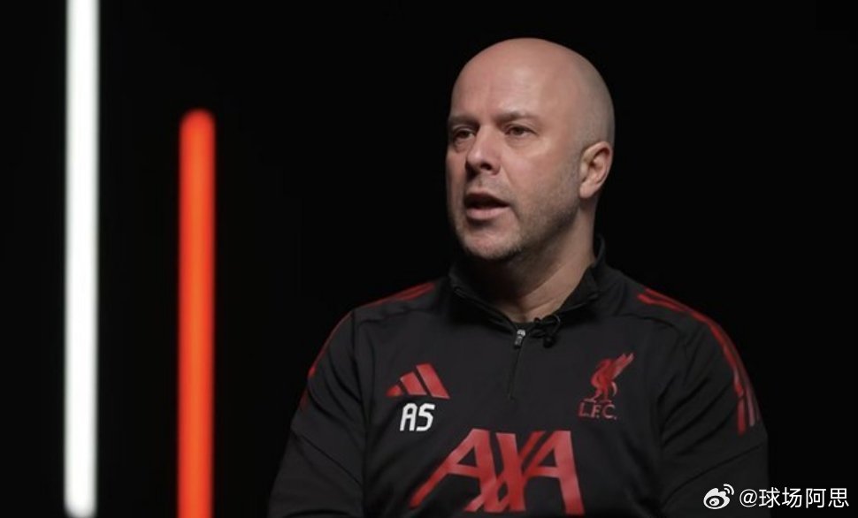 【花了4.5亿 但2亿打水漂】斯洛特接受Viaplay采访，谈及利物浦在转会市场
