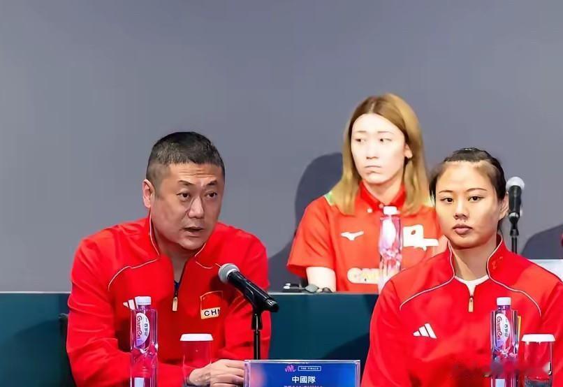 随着一场3-0，女排总决赛，首个四强诞生，龚翔宇，赵勇最新表态

​就在今日下午