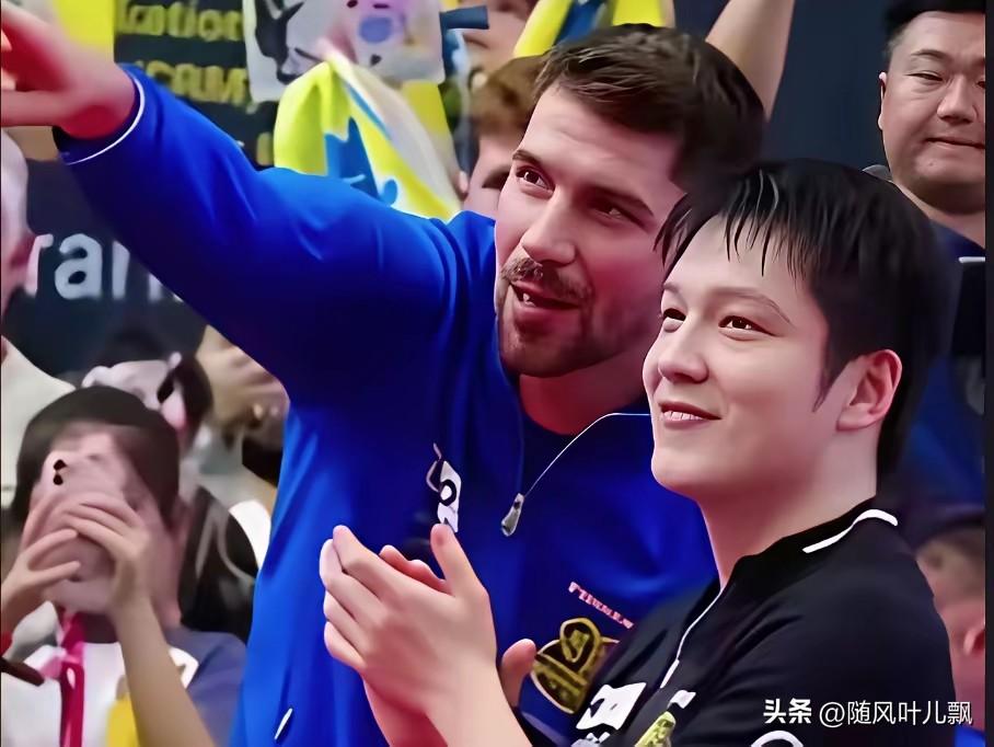 请看澳门世界杯的这4位。

奥恰洛夫，梁靖崑那个小组的。
西蒙高茨，温瑞博那个小