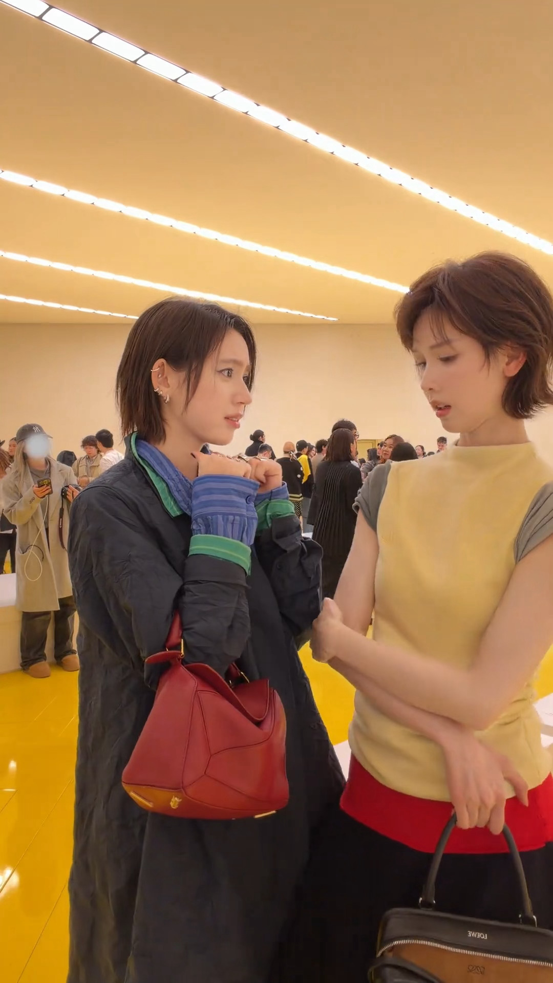 陈都灵你继续在巴黎和碳酸合拍 我一点也不苦一点也不累陈都灵和碳酸合拍