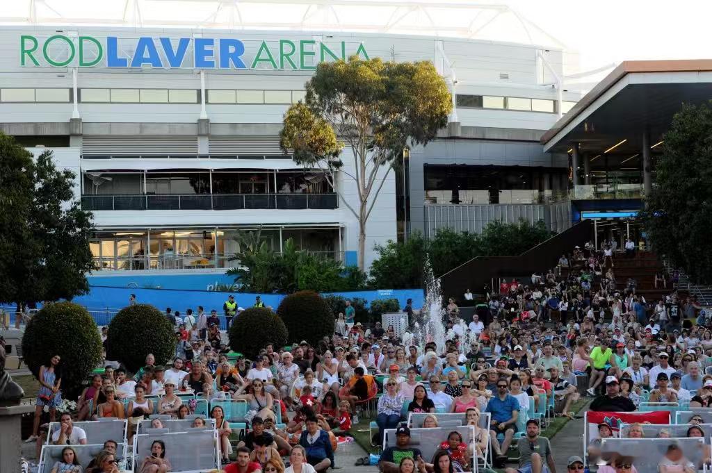 前天战况补报:澳网2026 第四比赛日(周三)墨尔本公园的观众入场人数打达到了1