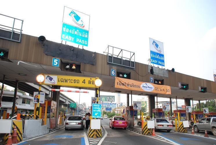 就在8月23日，一名中国女子在泰国曼谷遭4名泰国男子绑架，被抢手机、扎带捆手，准