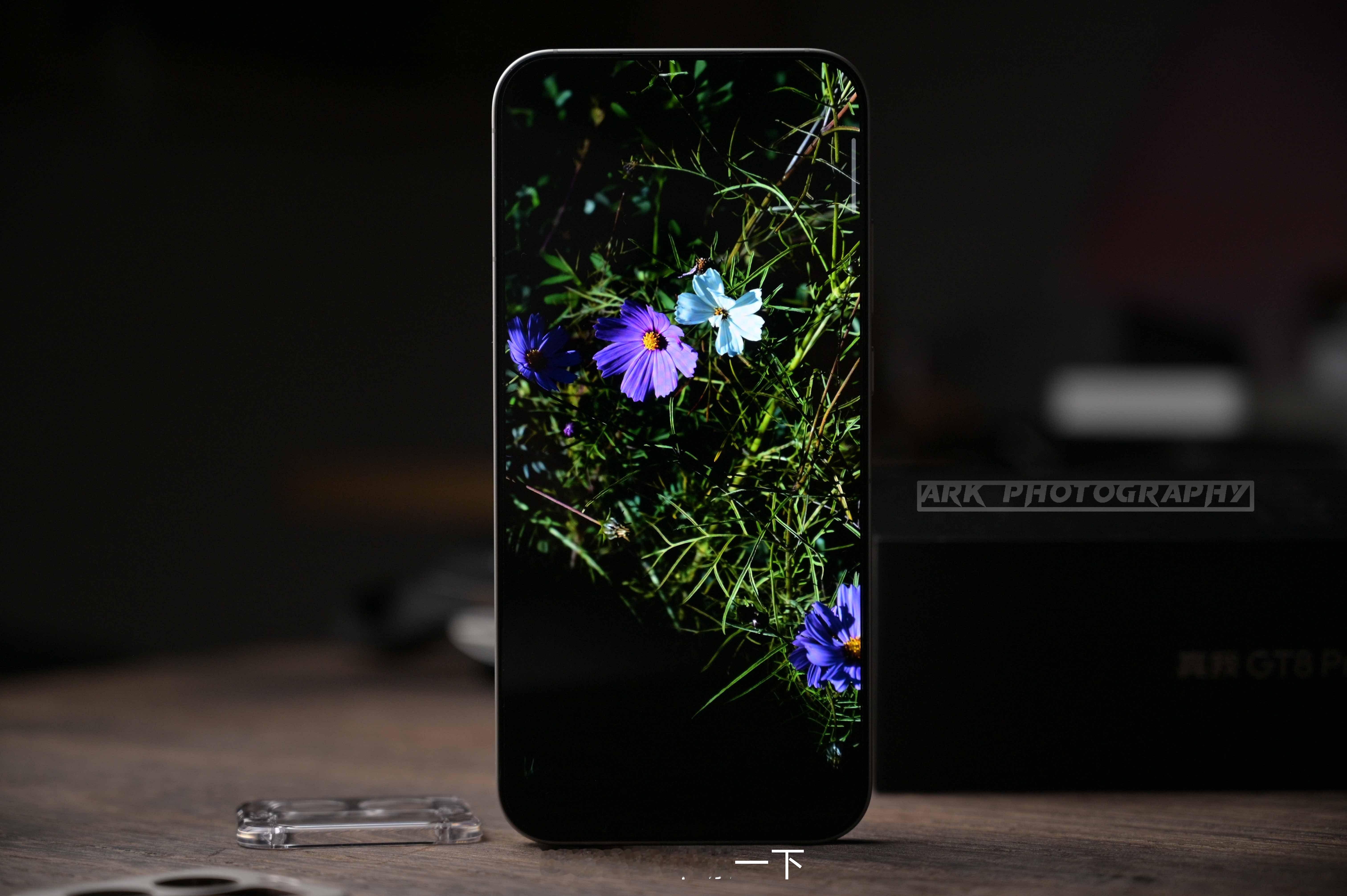 真我GT8 Pro这块2K的苍穹直屏，是真的不错，展示一下我在西藏拍的壁纸，原图