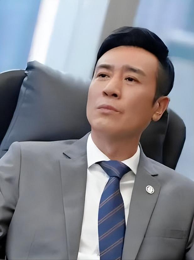 张艺谋说：于和伟是我见过“最不会演戏”的演员。

演艺圈里有种评价，听着像骂人，