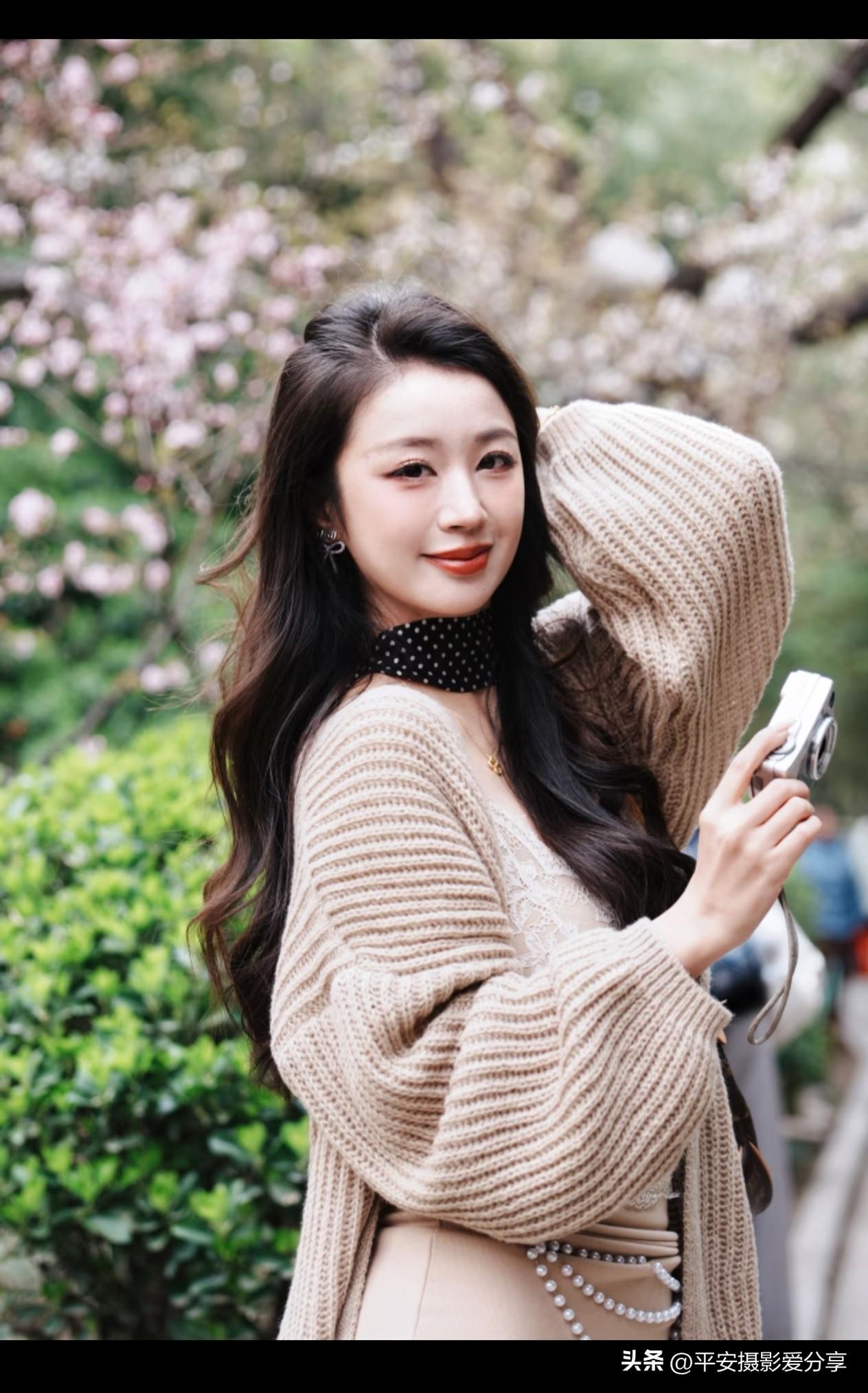 结伴春游   有约的吗？ 阳光 花草 新鲜空气春日好游玩 春日踏青图鉴 踏青出行