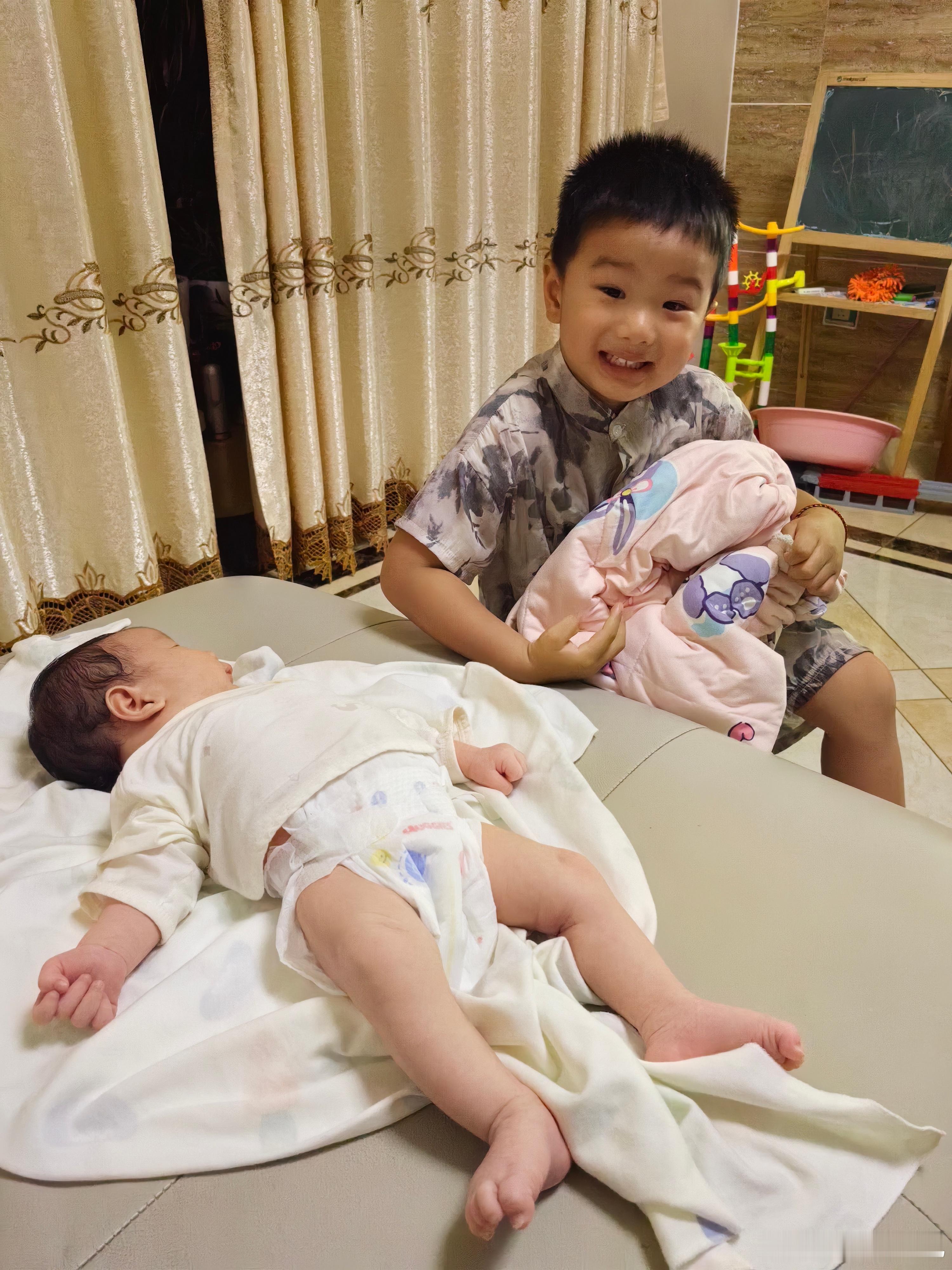 希望兄弟二人可以打遍天下无敌手。 漯河·昌建·东外滩